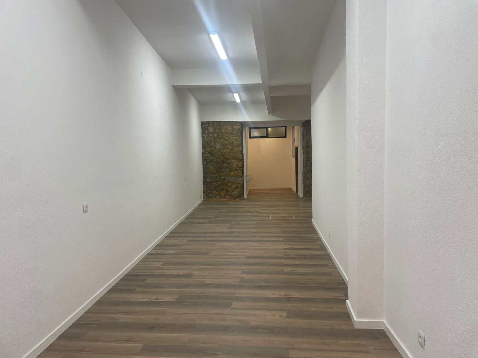 Loja para Arrendamento em Penha de França