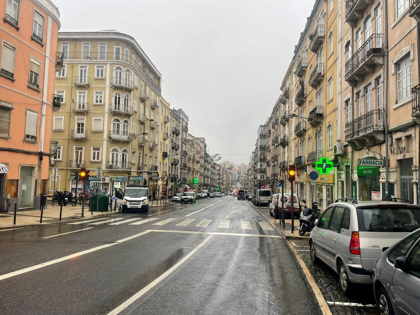 Loja para Arrendamento em Penha de França