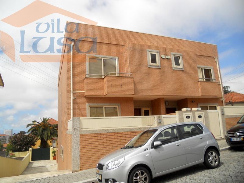 Moradia T3 para Venda em Mafamude e Vilar do Paraíso