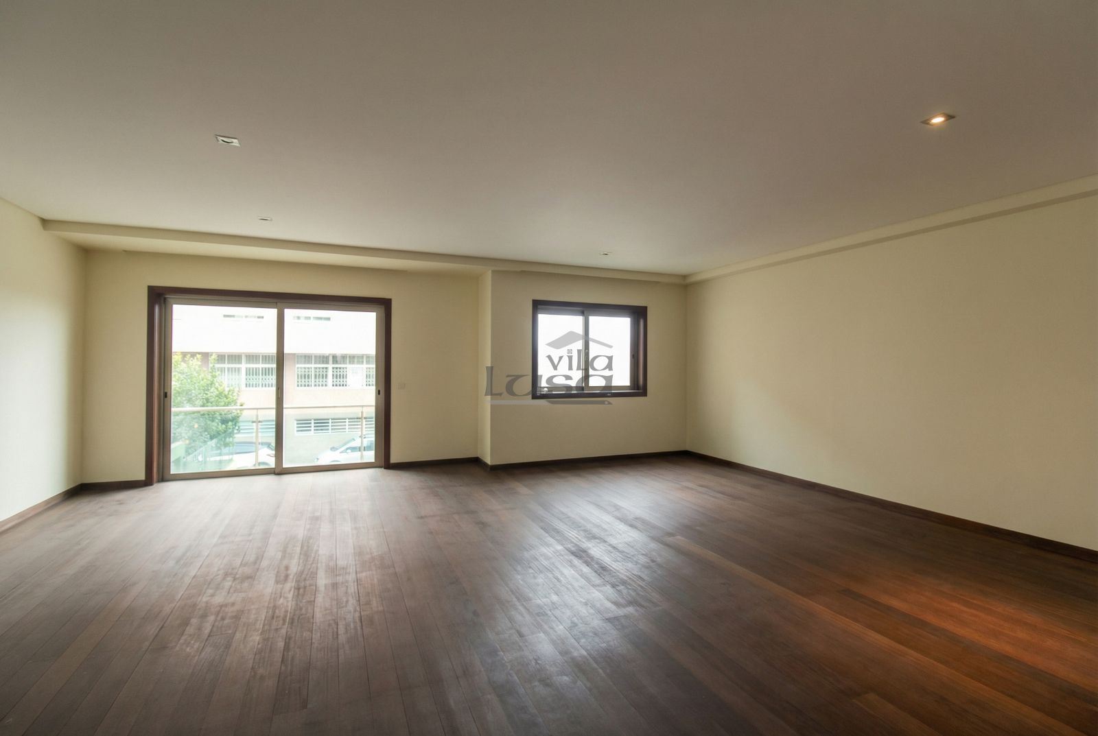 Moradia T4 para Venda em Mafamude e Vilar do Paraíso