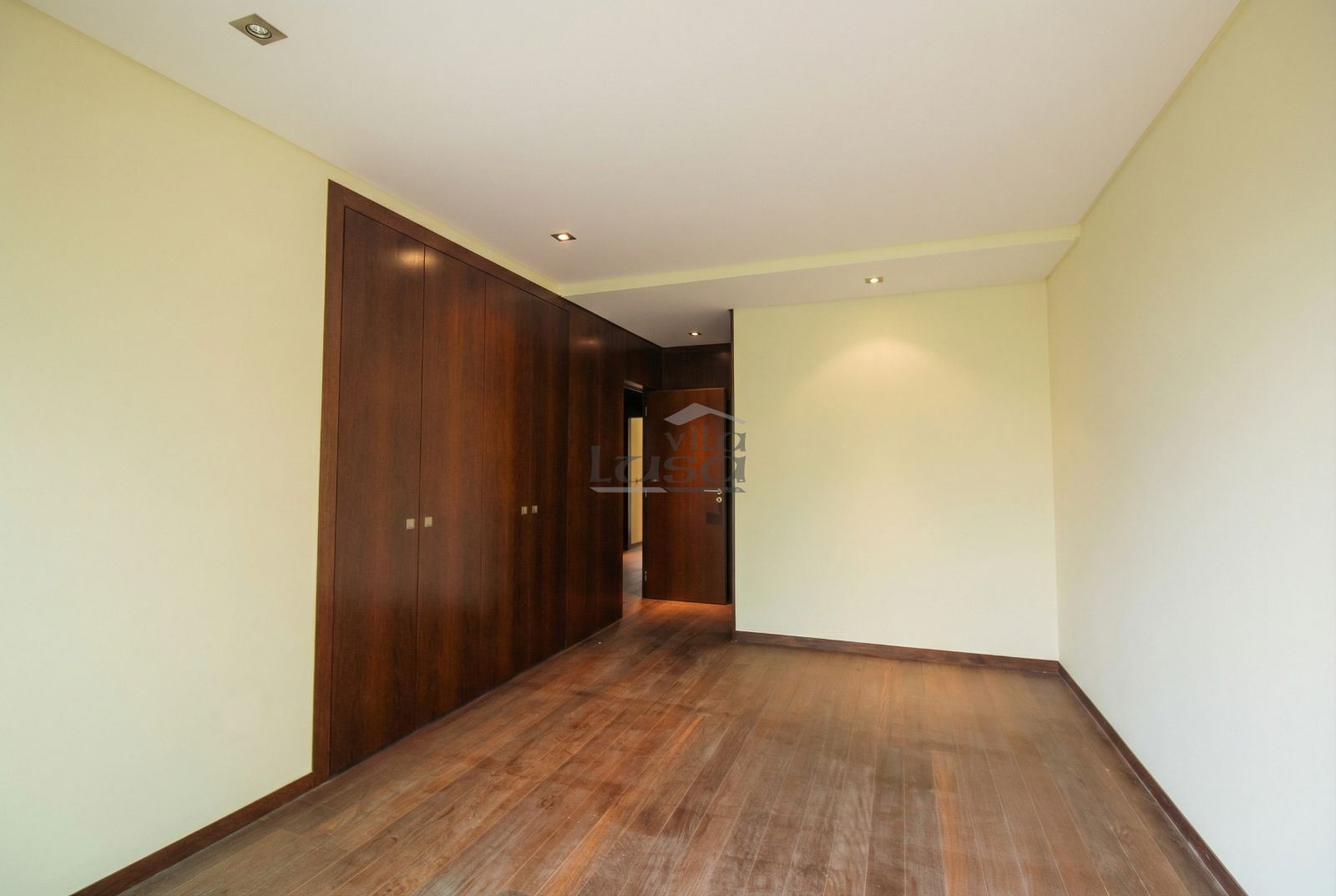 Moradia T4 para Venda em Mafamude e Vilar do Paraíso