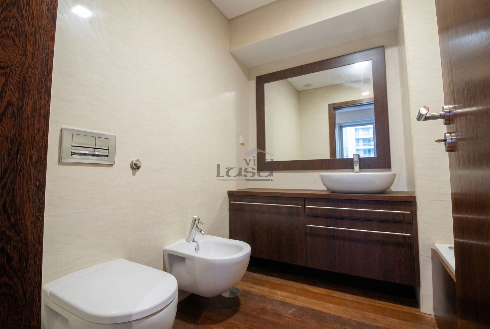 Moradia T4 para Venda em Mafamude e Vilar do Paraíso