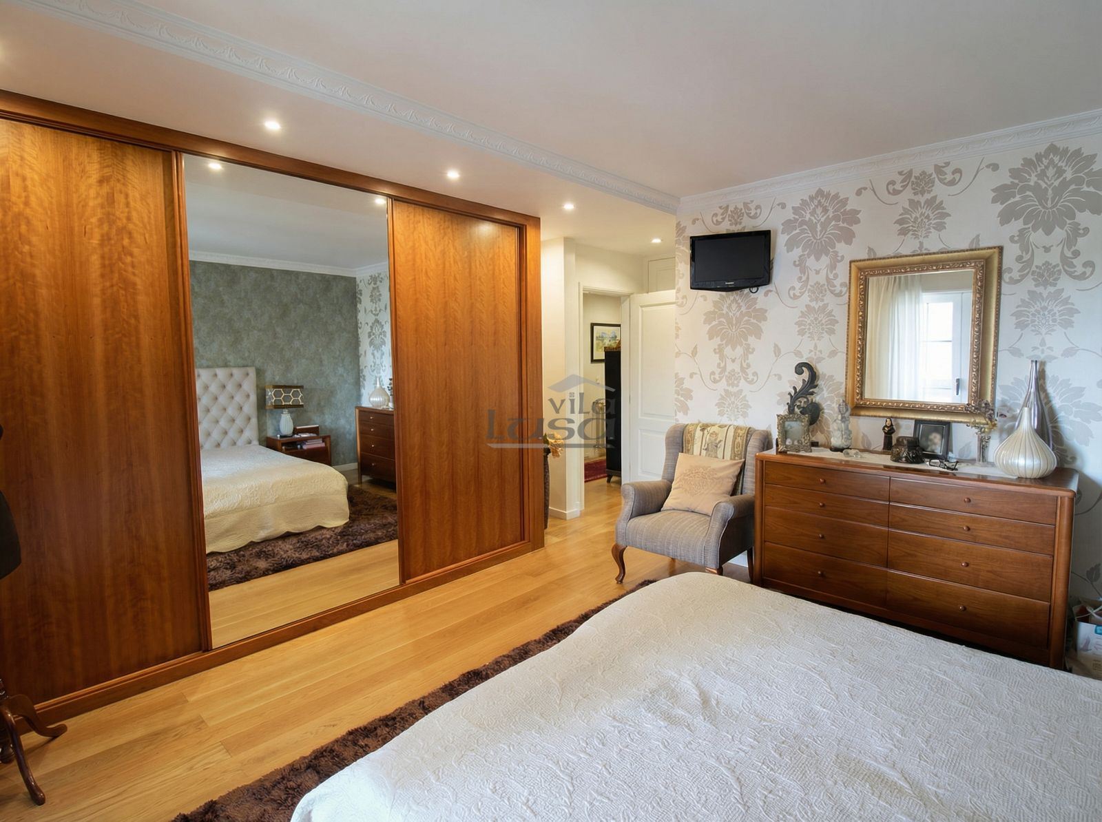 Moradia T5 para Venda em Mafamude e Vilar do Paraíso