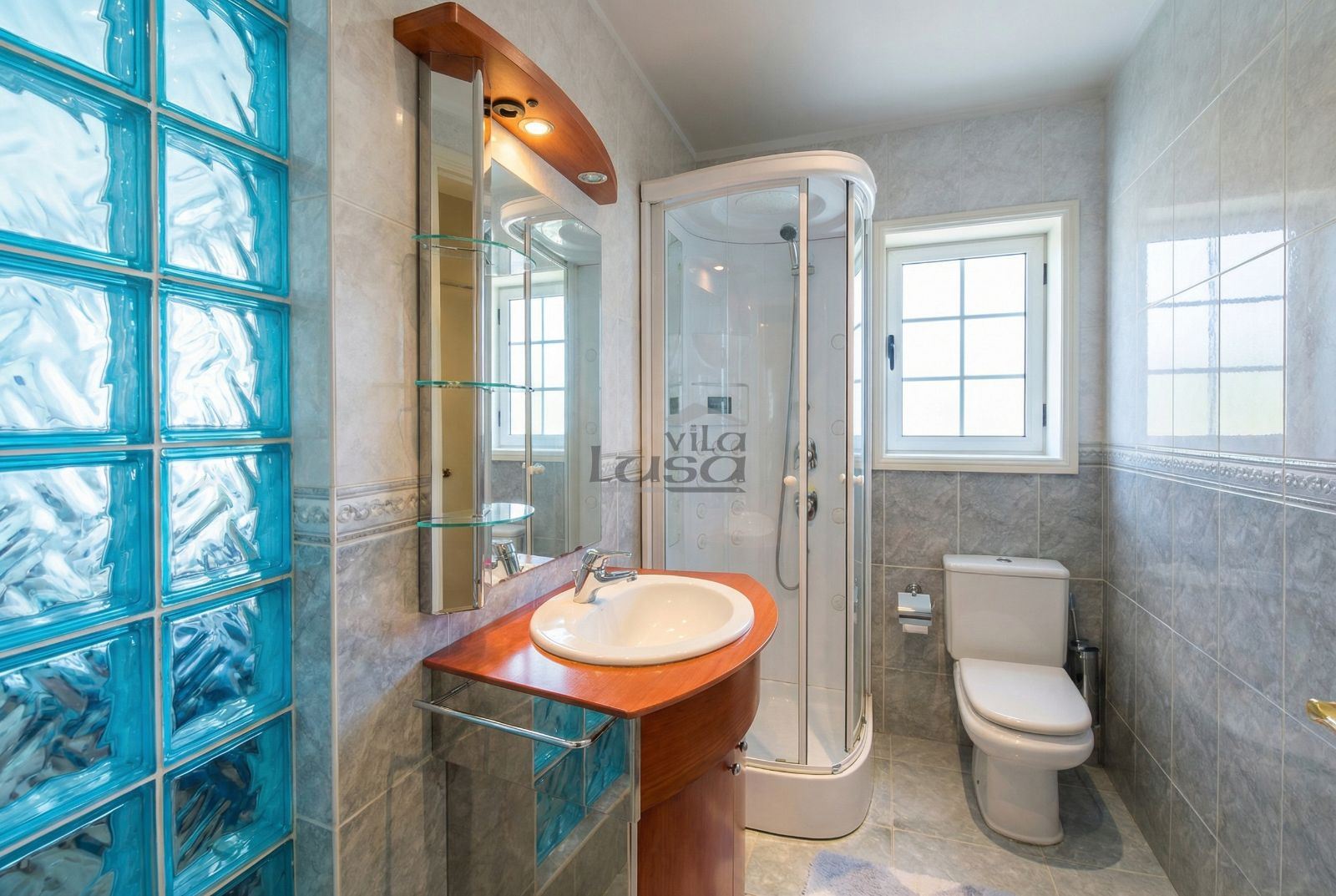 Moradia T5 para Venda em Mafamude e Vilar do Paraíso