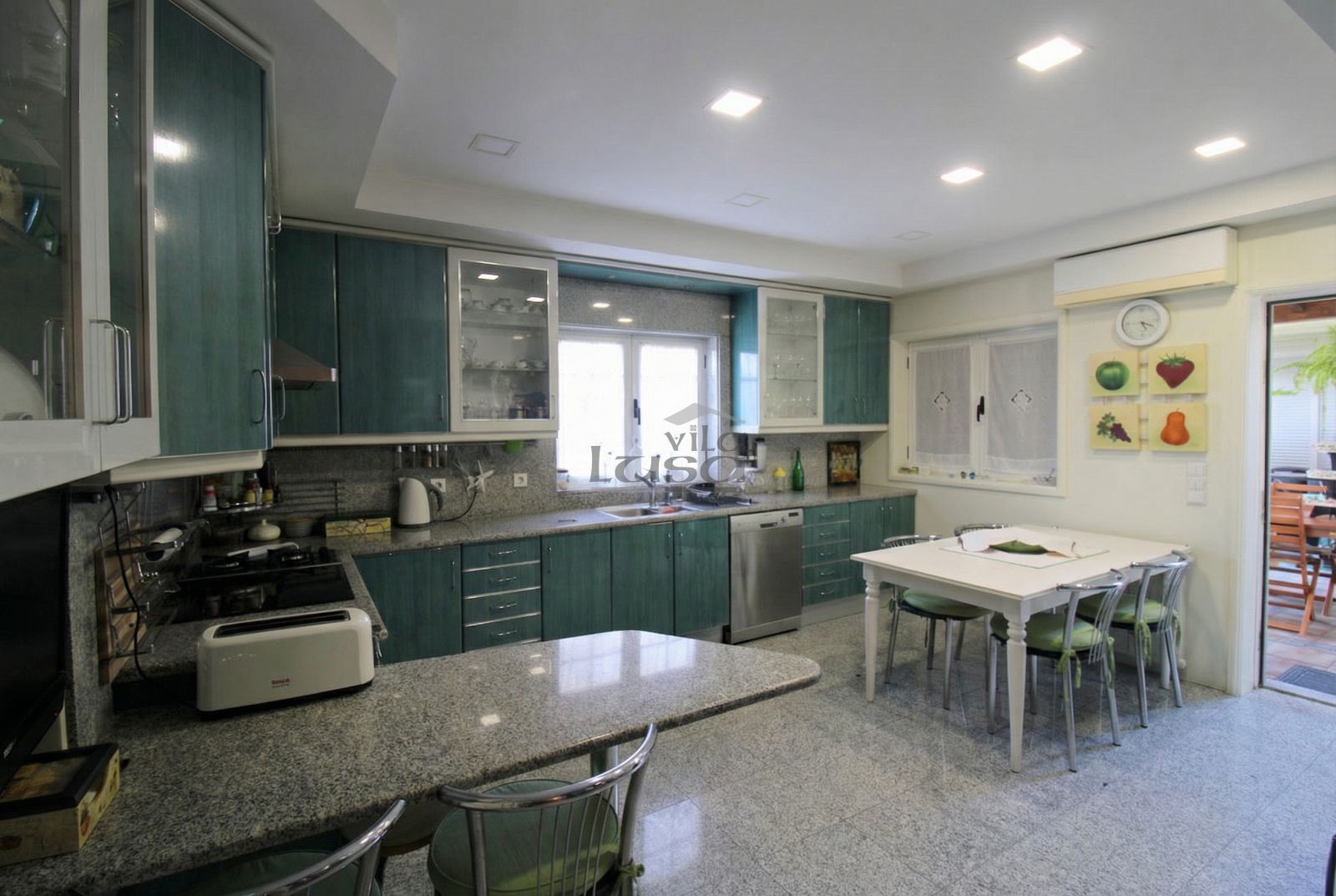 Moradia T5 para Venda em Mafamude e Vilar do Paraíso