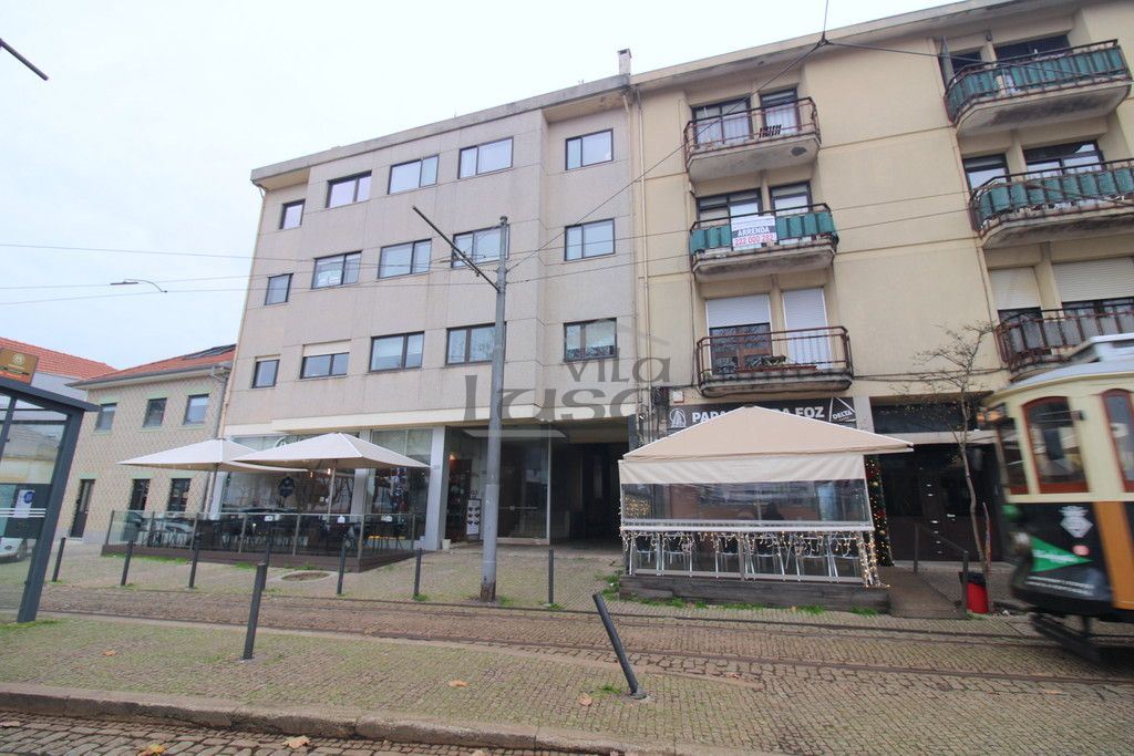 Apartamento T3 para Arrendamento em Aldoar, Foz do Douro e Nevogilde