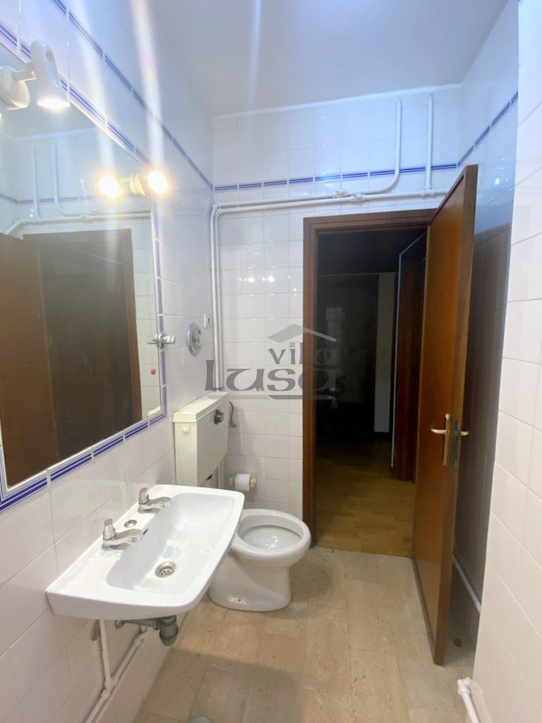 Apartamento T3 para Arrendamento em Aldoar, Foz do Douro e Nevogilde