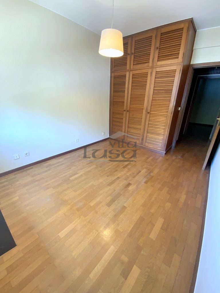 Apartamento T3 para Arrendamento em Aldoar, Foz do Douro e Nevogilde