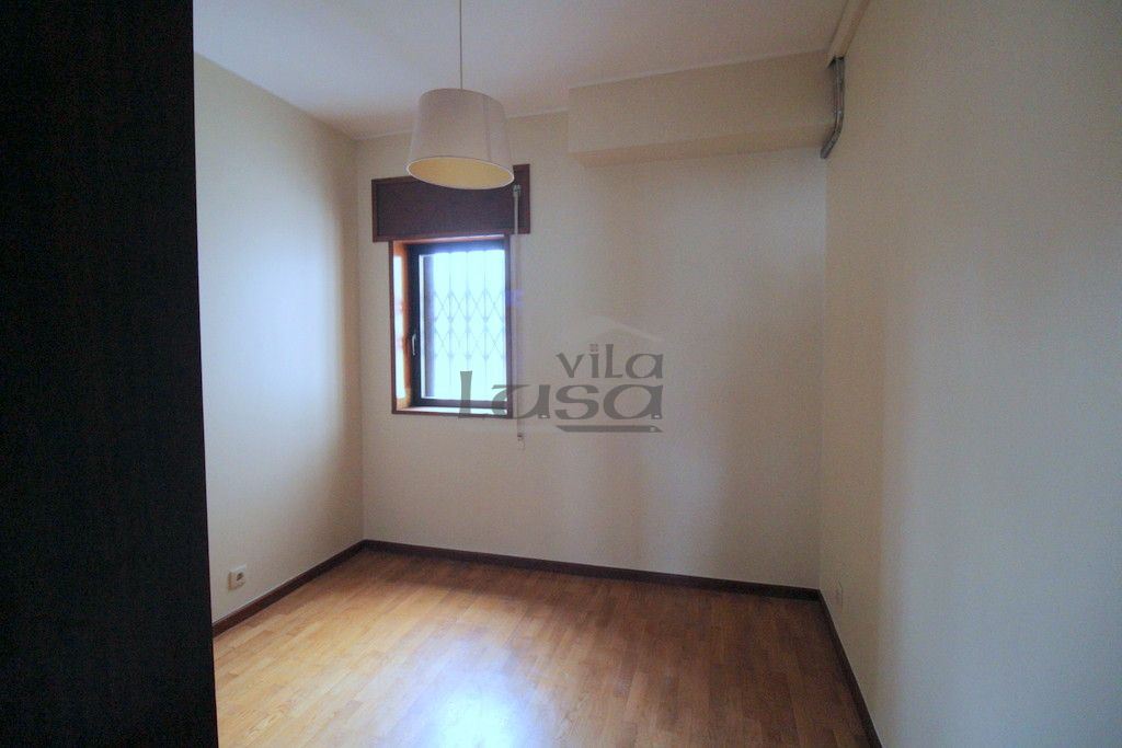 Apartamento T3 para Arrendamento em Aldoar, Foz do Douro e Nevogilde