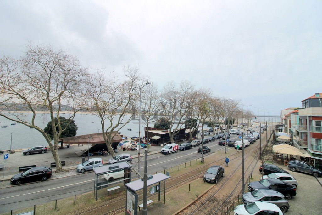Apartamento T3 para Arrendamento em Aldoar, Foz do Douro e Nevogilde