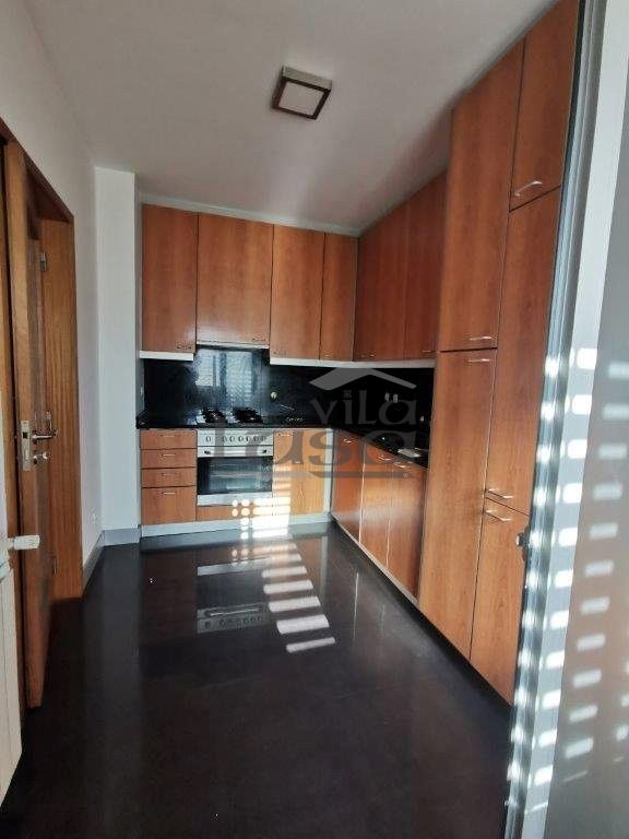 Apartamento T2 para Arrendamento em Pedrouços