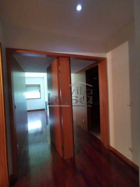 Apartamento T2 para Arrendamento em Pedrouços