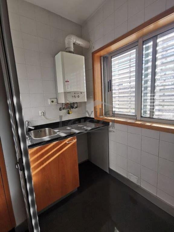 Apartamento T2 para Arrendamento em Pedrouços