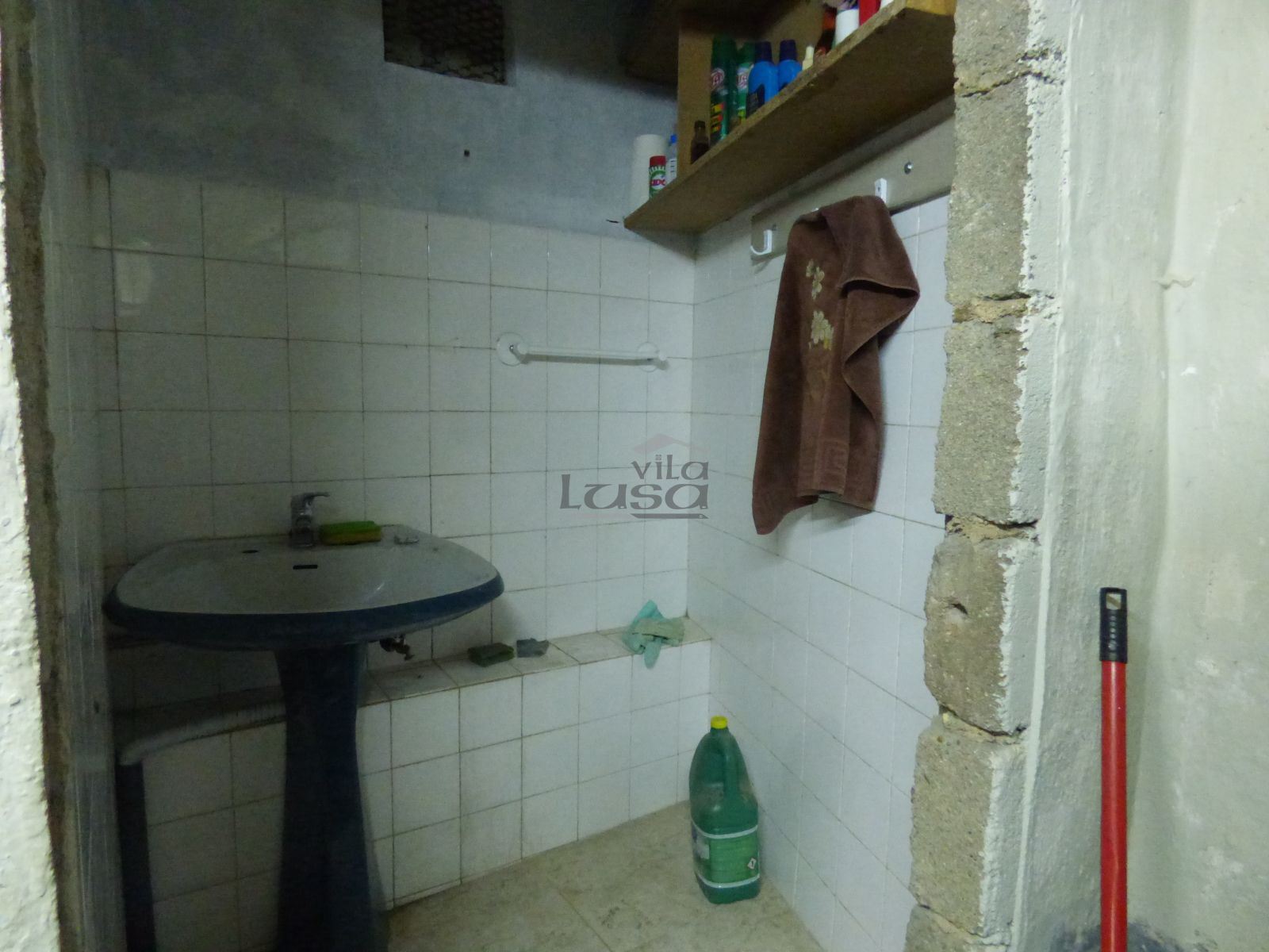 Prédio para Venda em Santa Marinha e São Pedro da Afurada