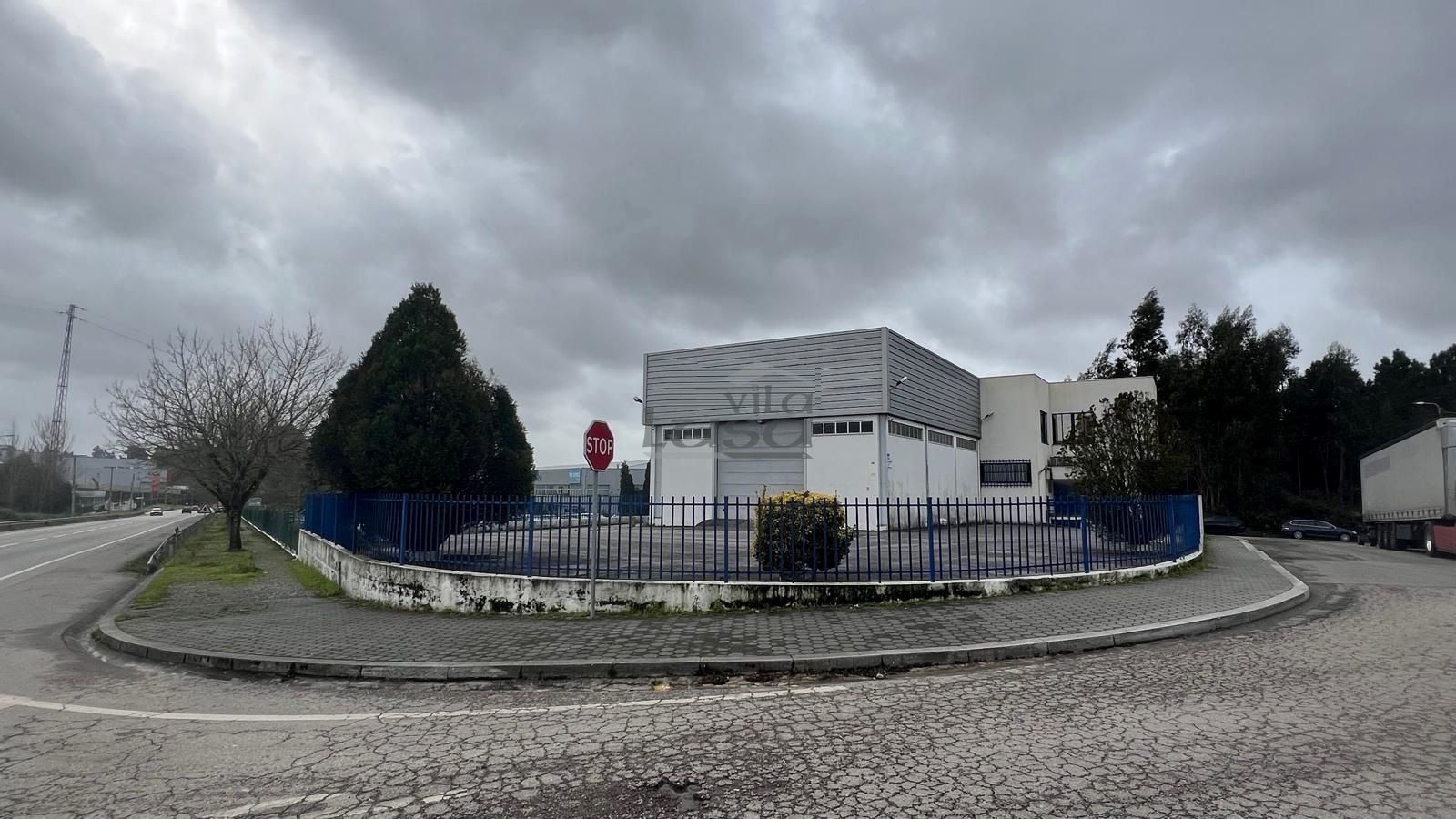 Armazém para Venda em Avintes