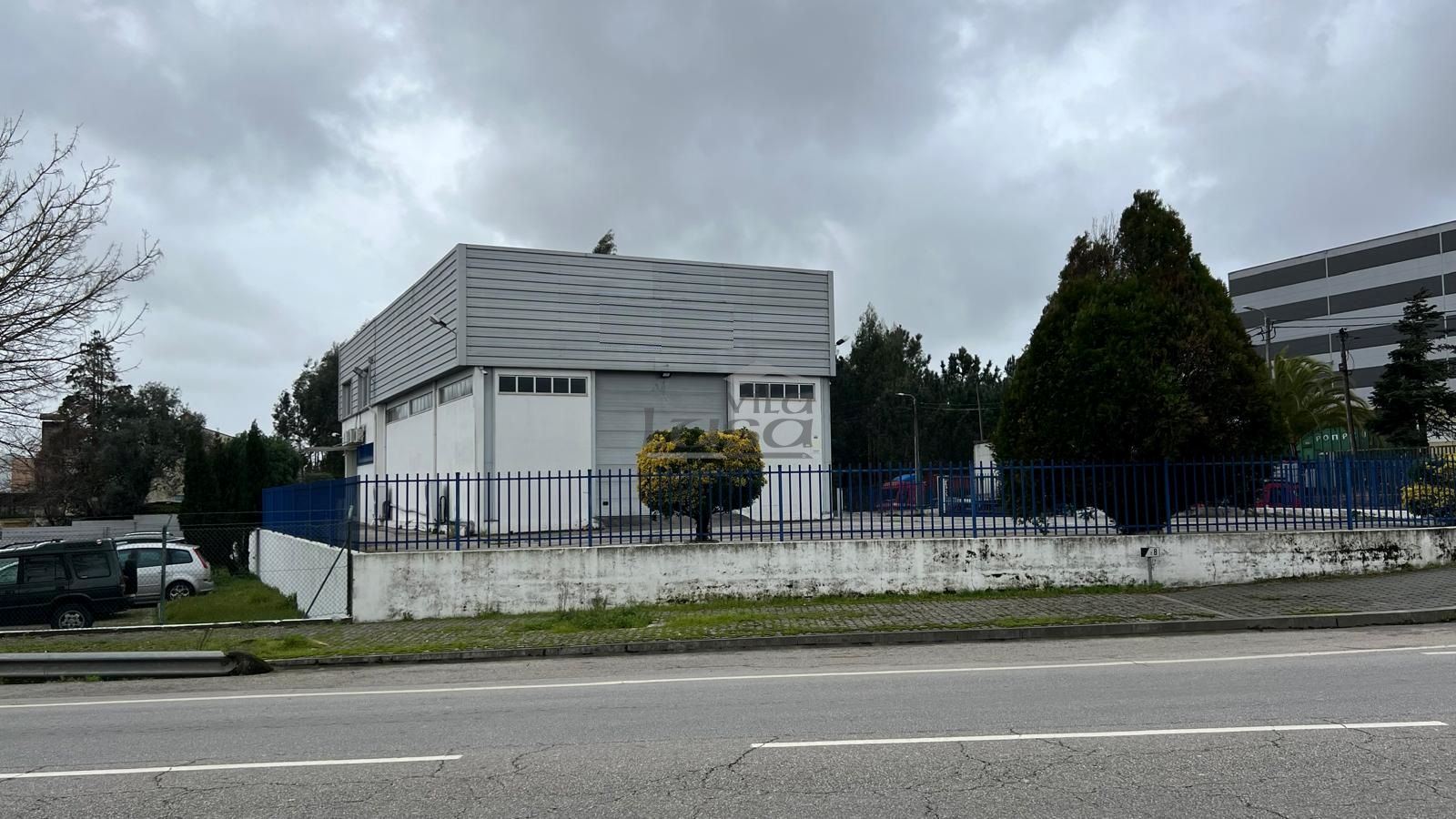 Armazém para Venda em Avintes