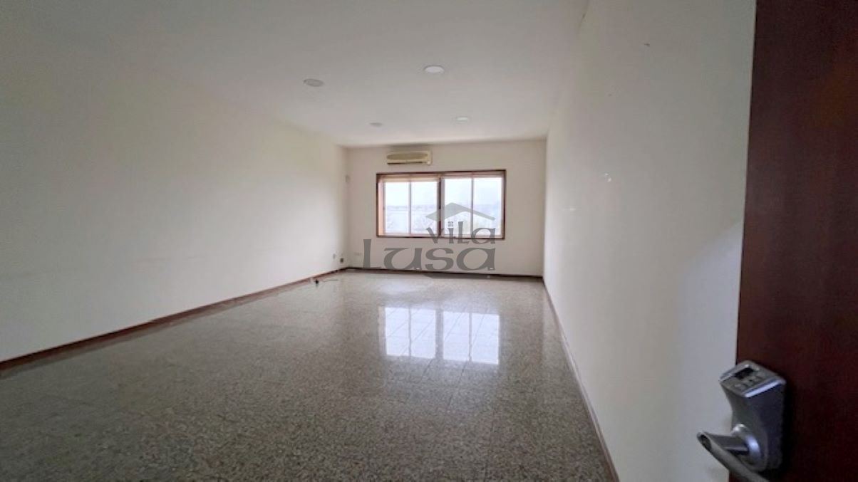 Armazém para Venda em Avintes