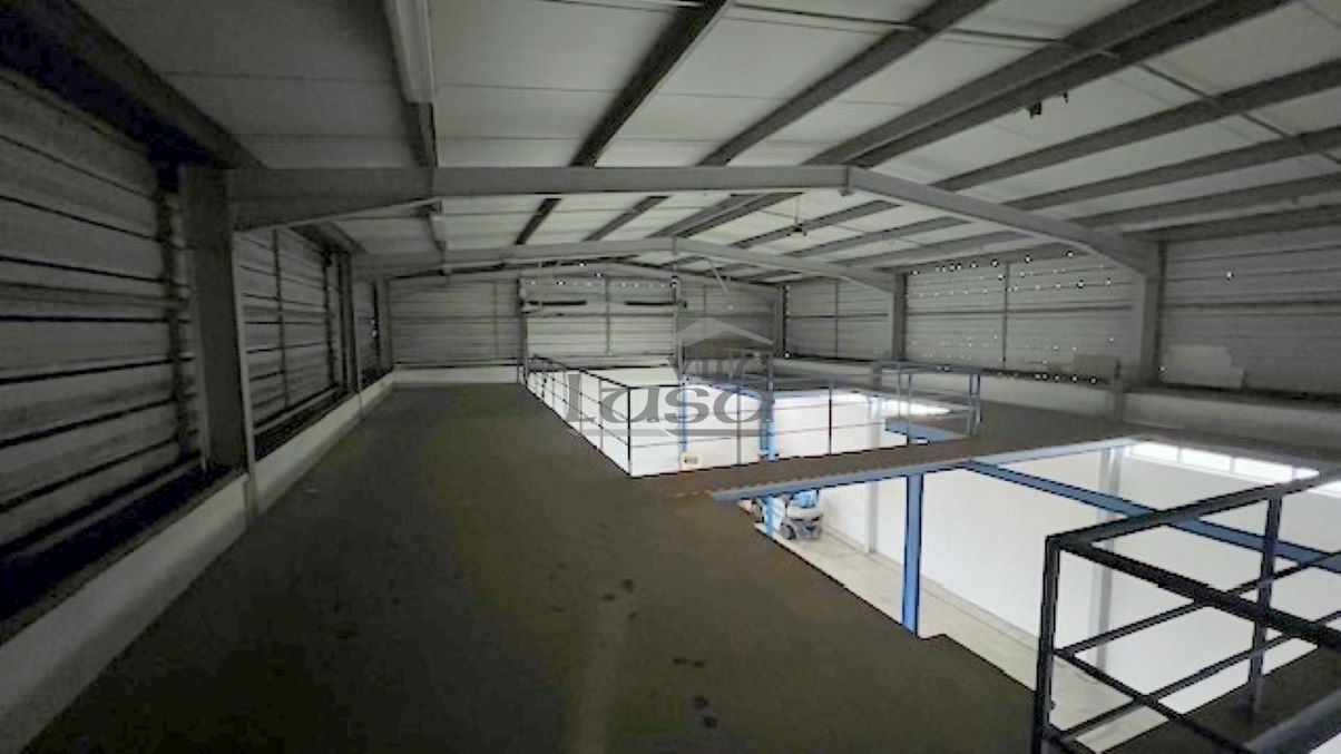 Armazém para Venda em Avintes