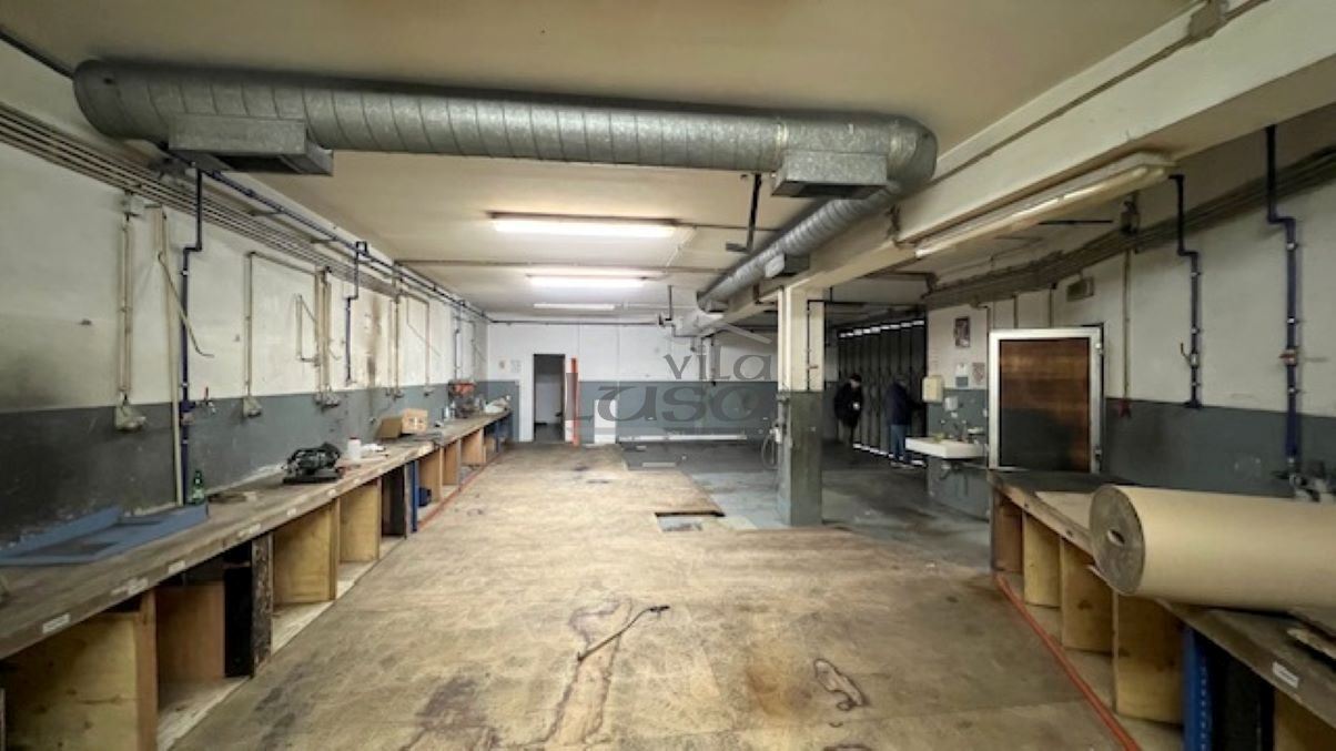 Armazém para Venda em Avintes