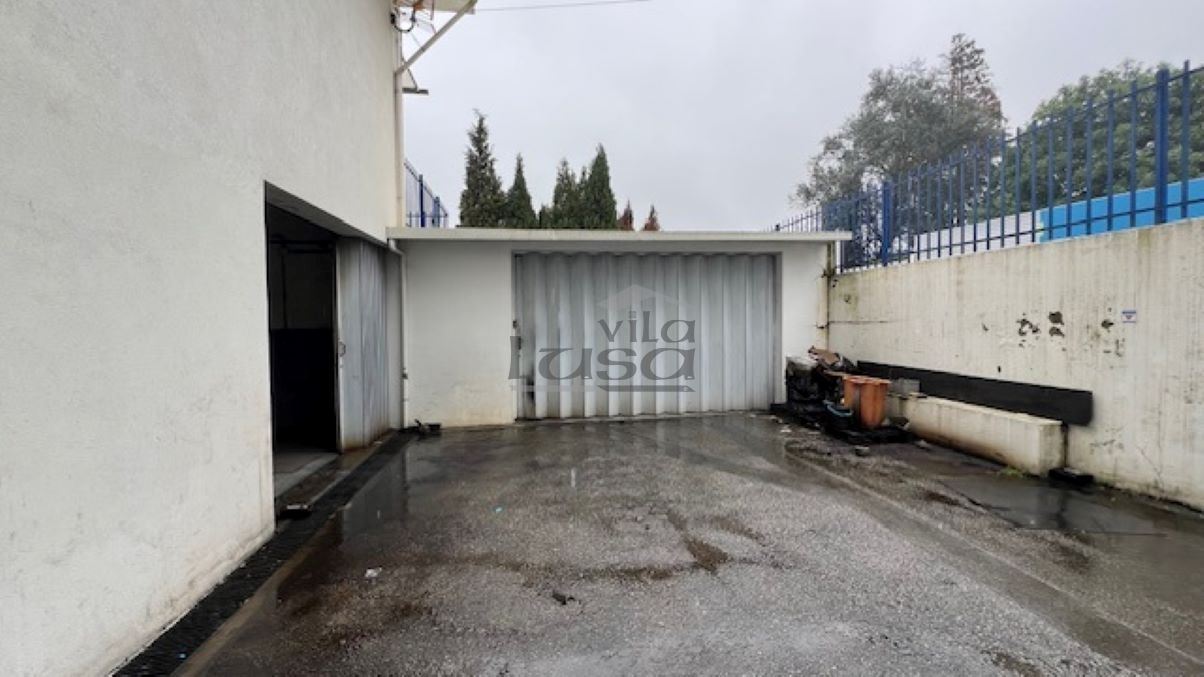 Armazém para Venda em Avintes