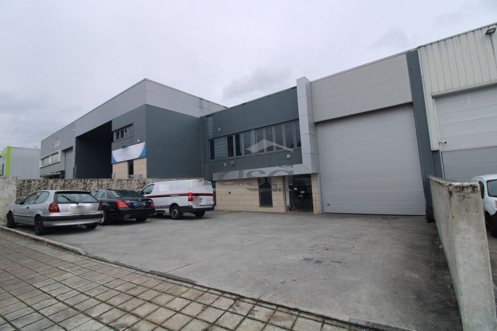 Armazém para Arrendamento em Alfena