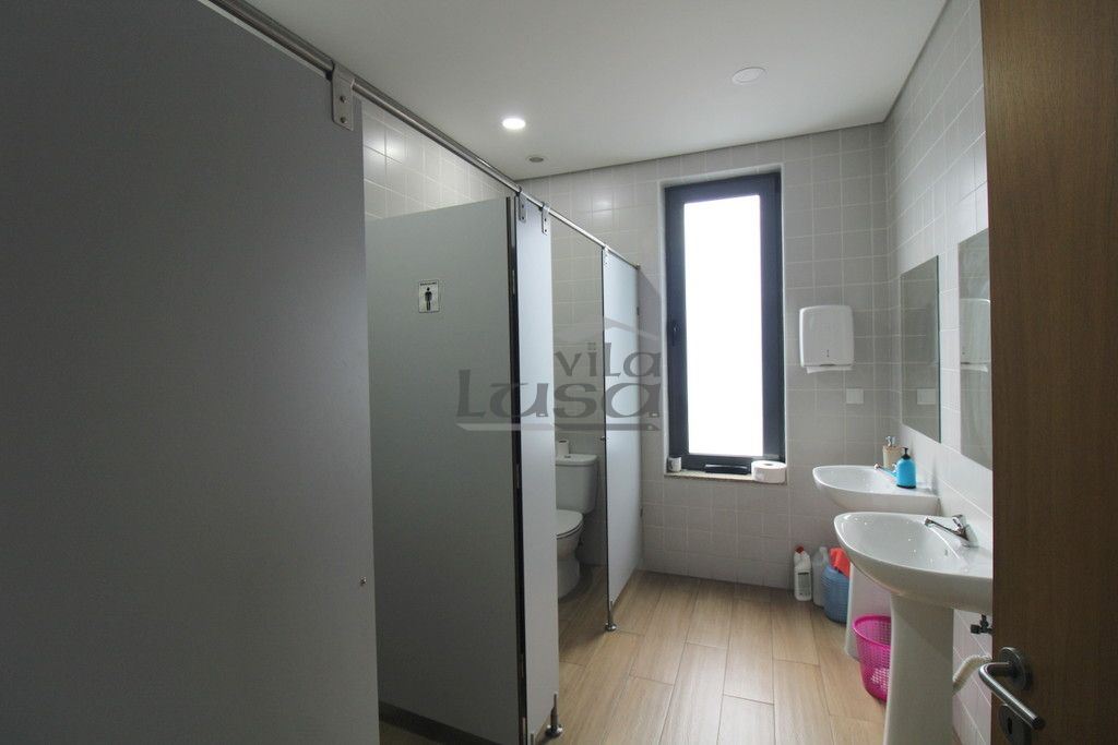 Armazém para Arrendamento em Alfena