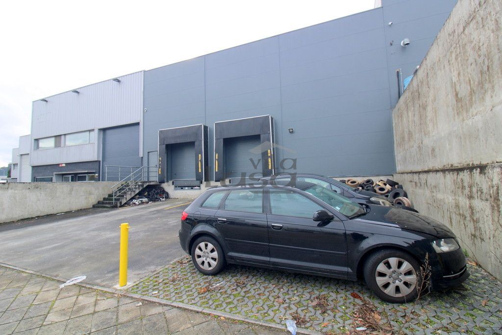 Armazém para Arrendamento em Alfena