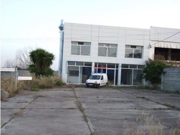 Edificio Destinado A Serviços, 3 Pisos Com 1080M2 Em Caia, Elvas
