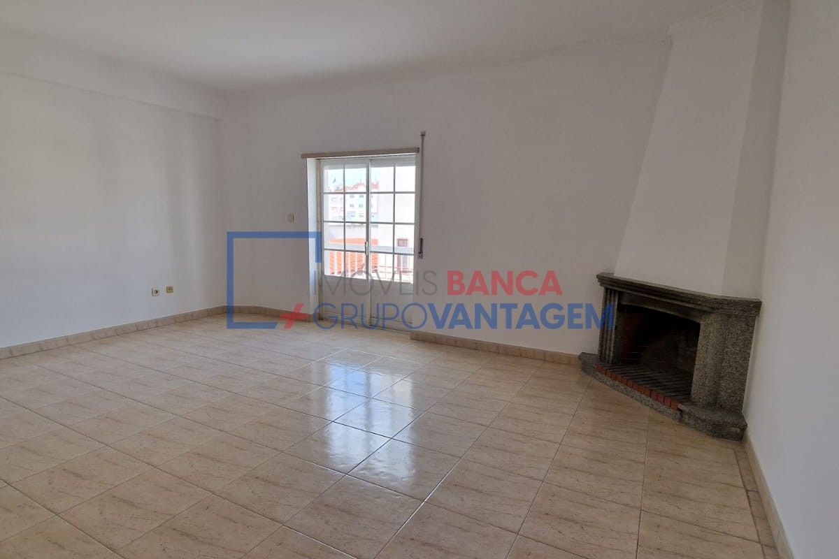 Apartamento T3 para Venda em Seixal, Arrentela e Aldeia de Paio Pires