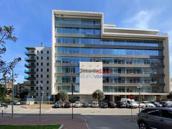 Espaço De Escritório Com 91M2 Nas Colinas Do Cruzeiro - Odivelas