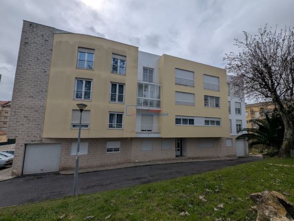 Apartamento T2 Com Garagem - Agualva E Mira Sintra 