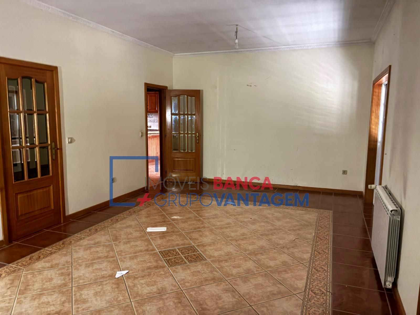 Moradia T3 para Venda em Milheiros de Poiares