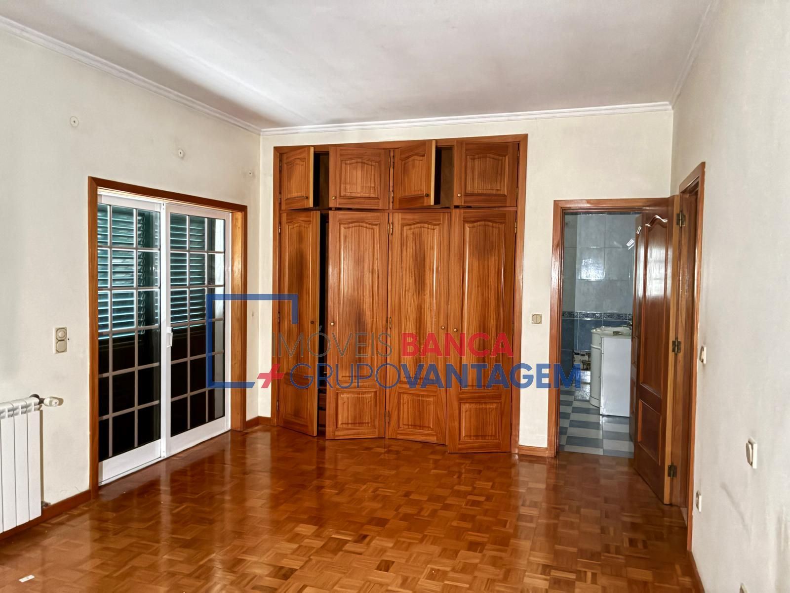 Moradia T3 para Venda em Milheiros de Poiares