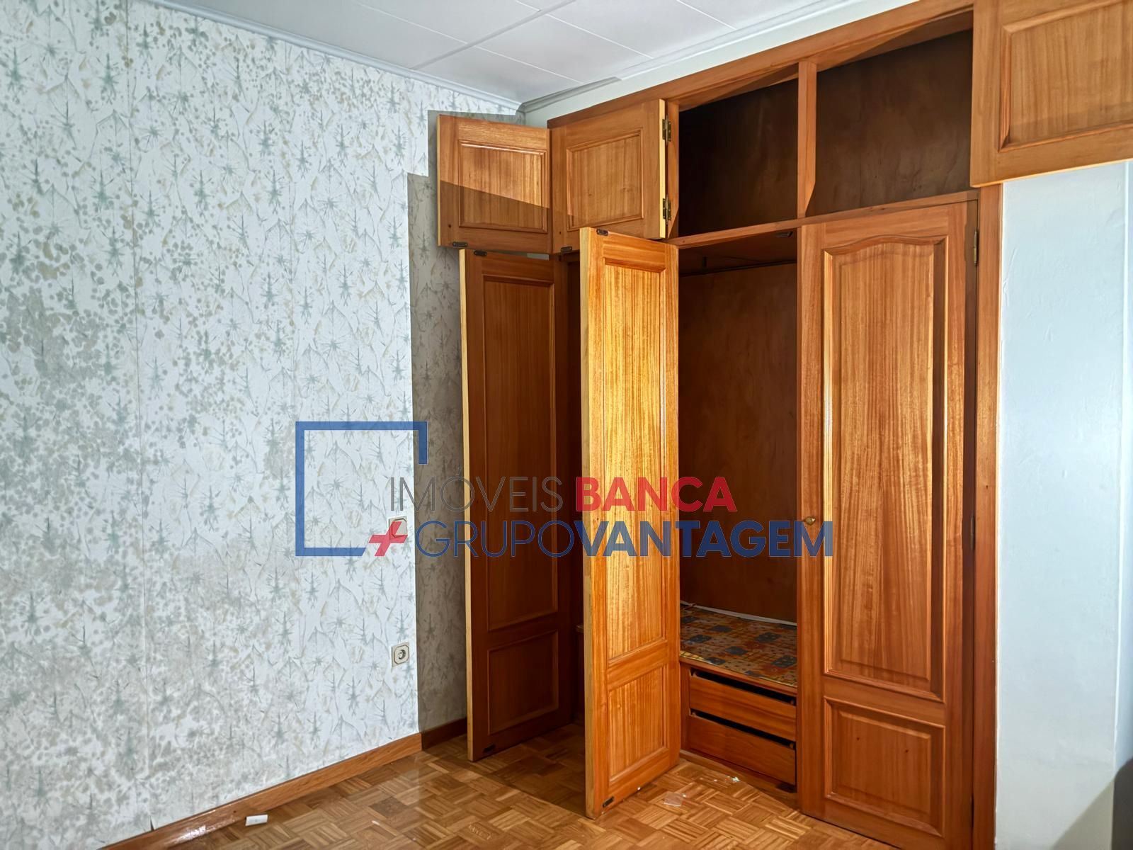 Moradia T3 para Venda em Milheiros de Poiares