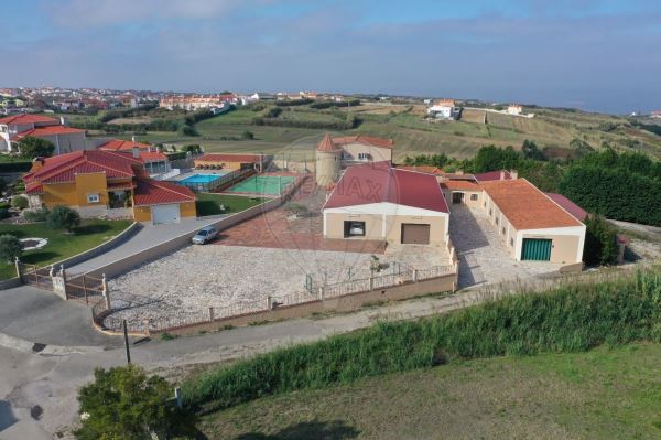 Moradia De Luxo T5 Em Santa Bárbara, Lourinhã
