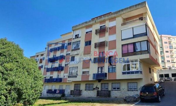 Vende T2 Agualva