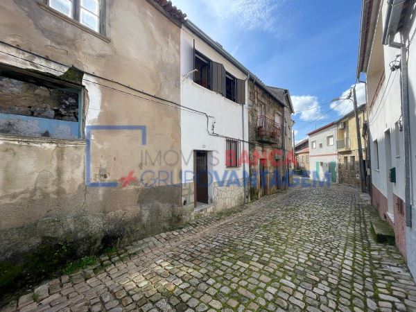 Moradia T1 Para Venda Em Aranhas, Penamacor.