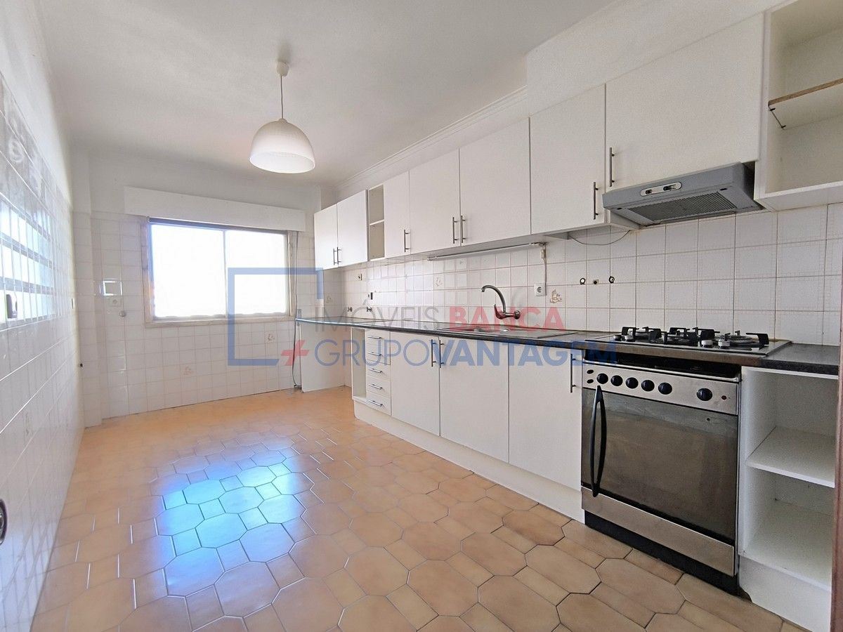 Apartamento T2 para Venda em Queluz e Belas