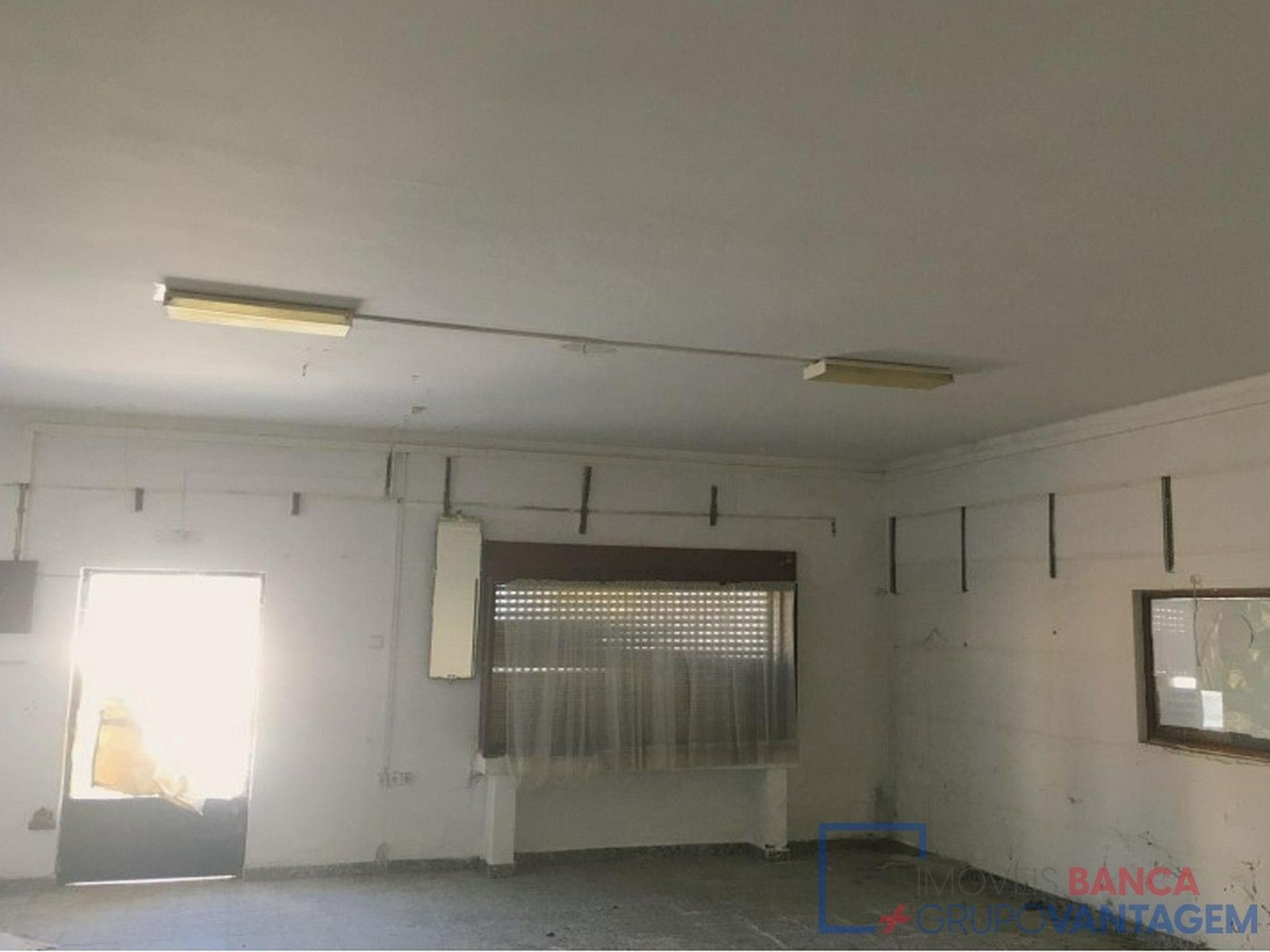 Loja para Venda em Cunheira