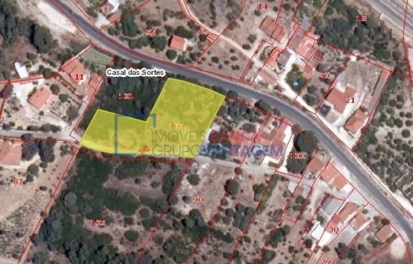 Terreno Urbano Para Moradia Geminada