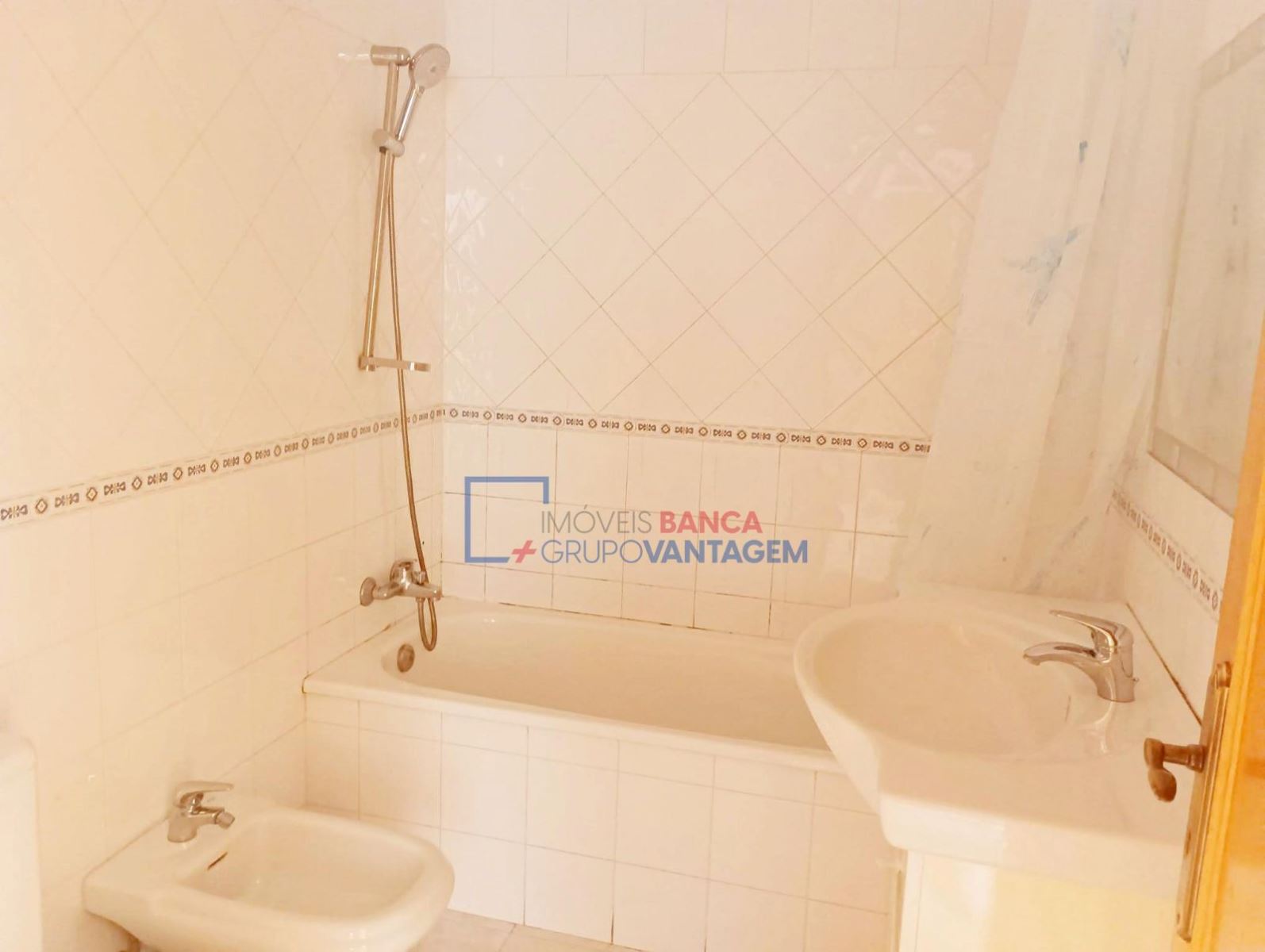 Apartamento T1 para Venda em Rio de Mouro Foto 21