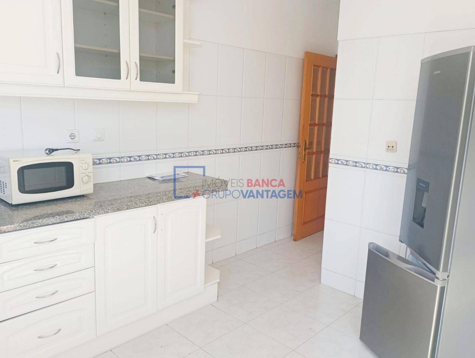 Apartamento T1 para Venda em Rio de Mouro Foto 24