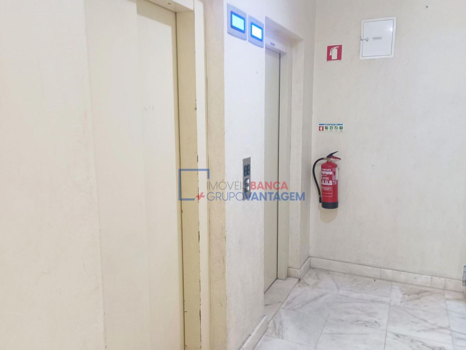 Apartamento T1 para Venda em Rio de Mouro Foto 30