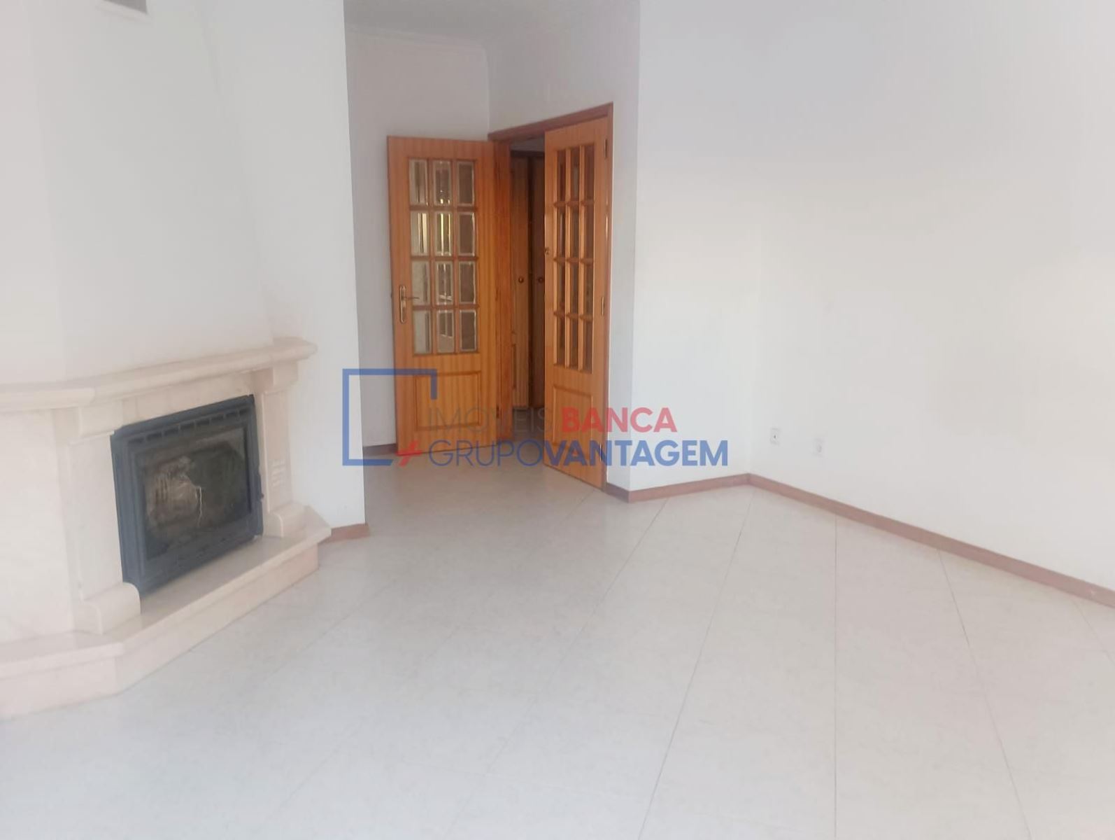 Apartamento T1 para Venda em Rio de Mouro Foto 26