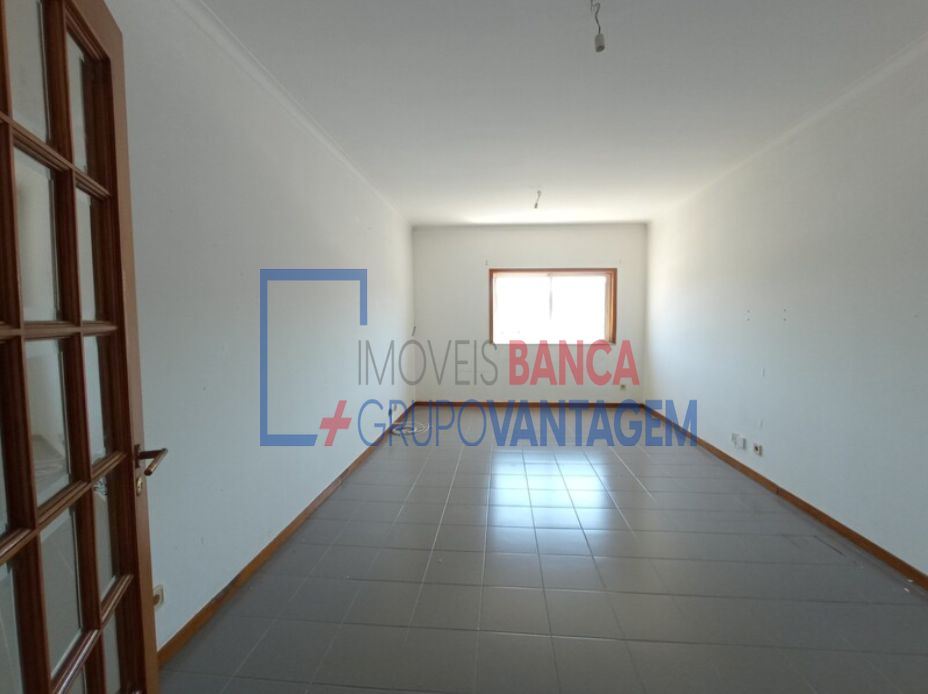 Apartamento T2 para Venda em São Vitor (Braga) Foto 3