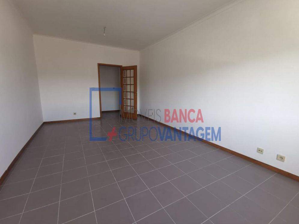 Apartamento T2 para Venda em São Vitor (Braga) Foto 4