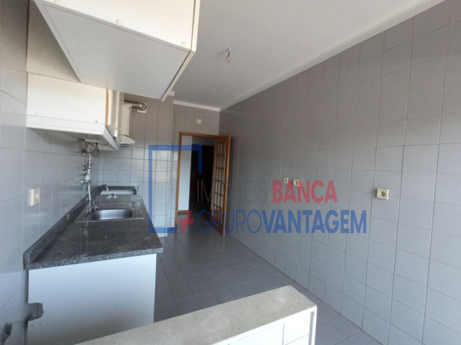 Apartamento T2 para Venda em São Vitor (Braga) Foto 6