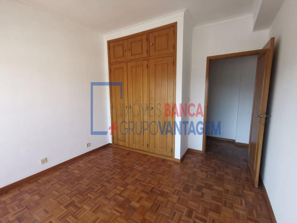 Apartamento T2 para Venda em São Vitor (Braga) Foto 9