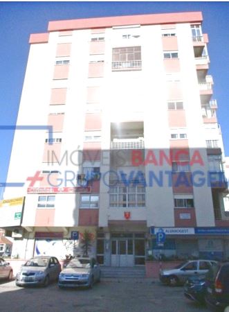 T3 Para Venda Na Amora. 