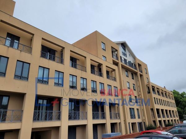 Apartamento T3 Com Estacionamento, No Amial, Porto